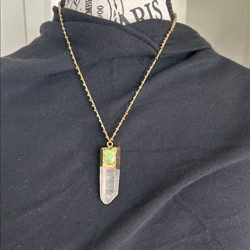 NWOT energy quartz with green turquoise stone